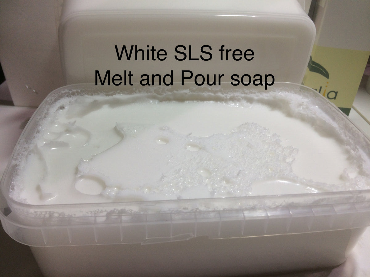 SudsNGlo White Melt and Pour Soap Base